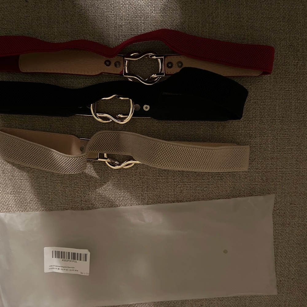 Elegant Gold Buckle Belts Set - Red, Black, Cream - Picture 3 of 4